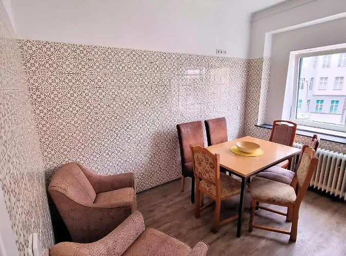 Thomas 2* برلين